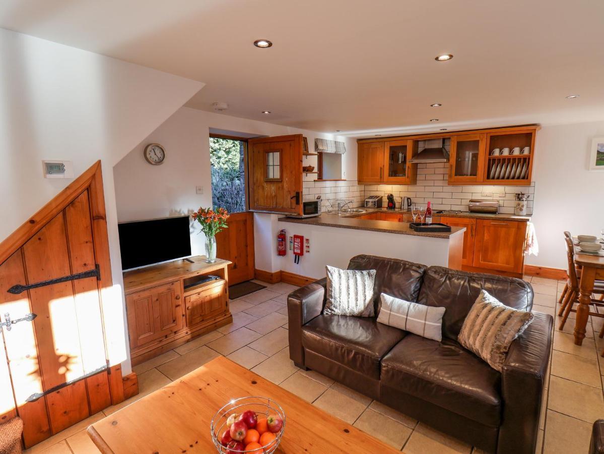 Hayloft Cottage Staintondale Buitenkant foto