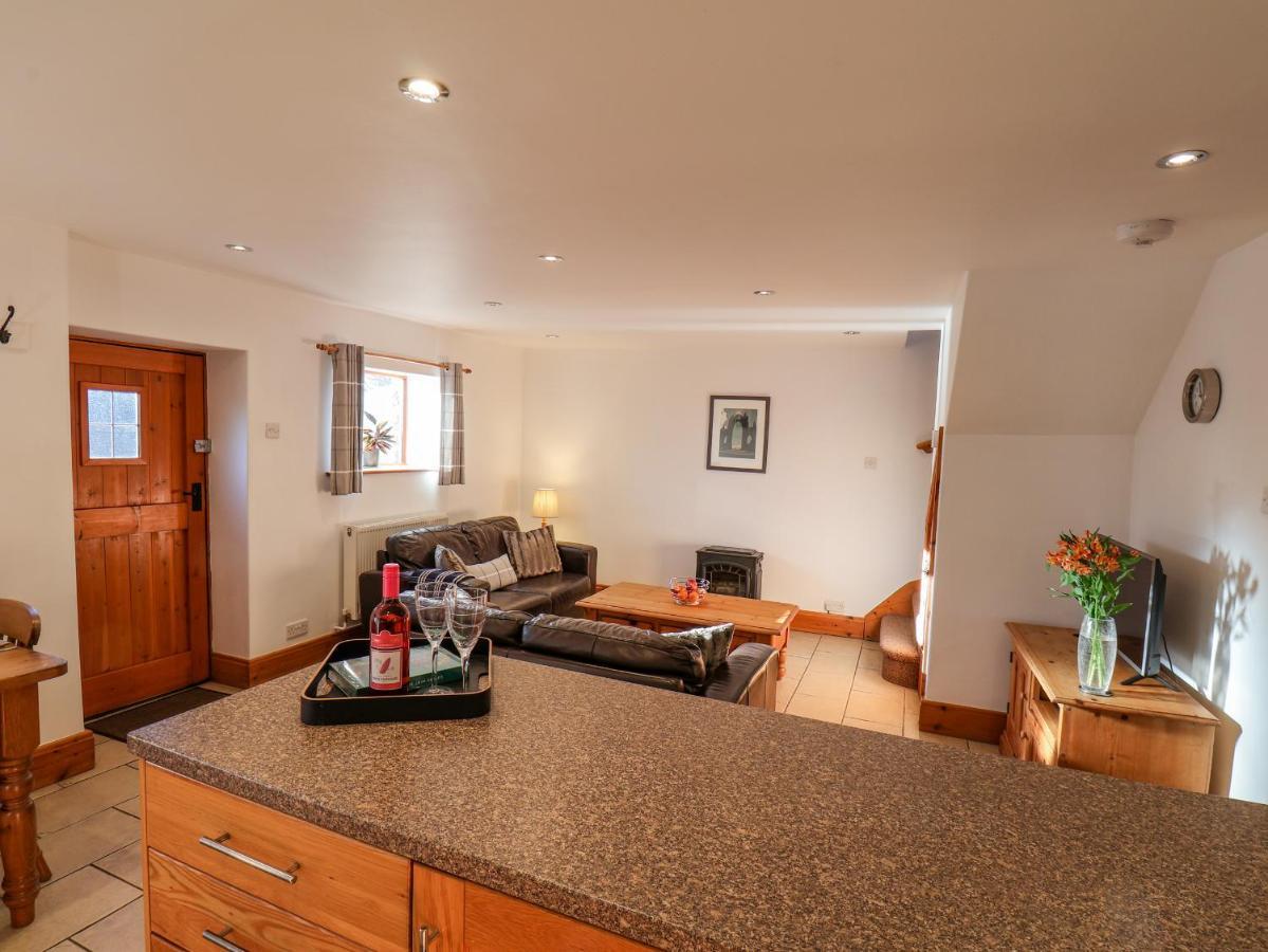 Hayloft Cottage Staintondale Buitenkant foto